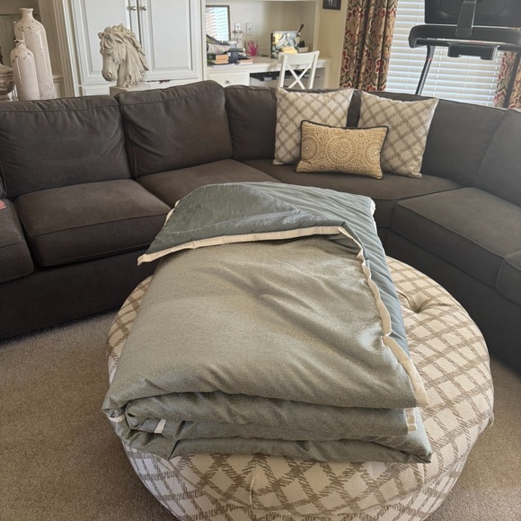 Horchow Eastern Accents Yves Glimmer Super King Duvet - Picture 3 of 4